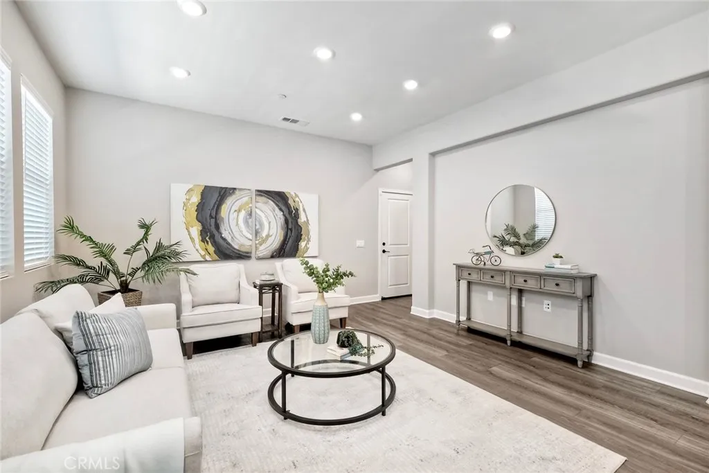 https://cdn.realtyfeed.com/cdn/127/306516214/625d8365f7238eae8b4227c2e74b47ec.webp