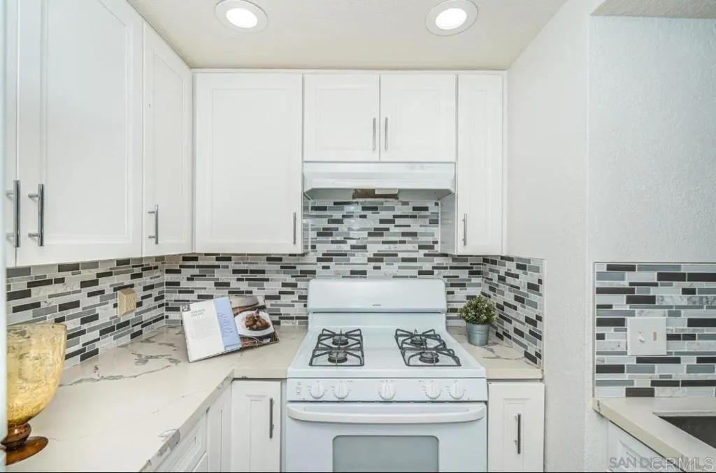 Photo #15: PTP2506109 Listing: Photo #15