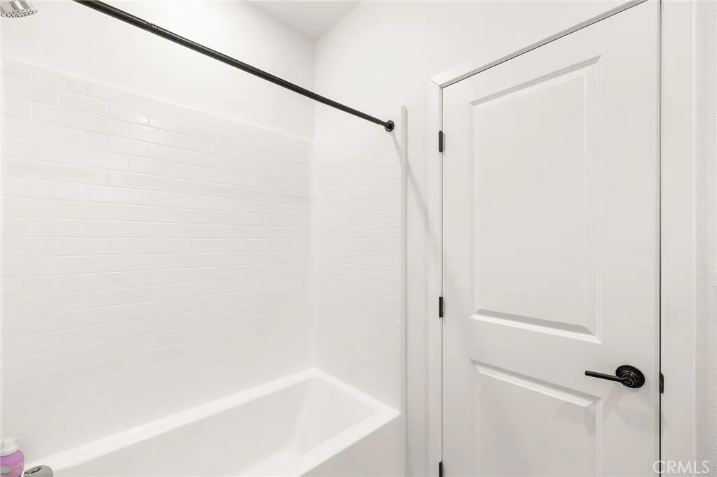 Photo #35: SW25181473 Listing: Photo #35