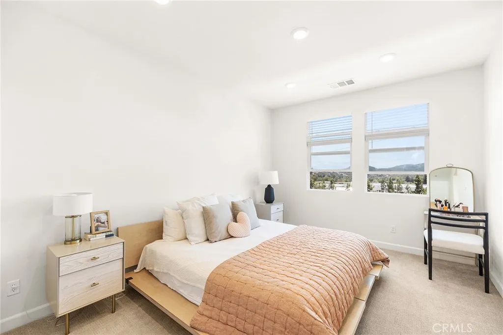 Photo #36: SW25181473 Listing: Photo #36