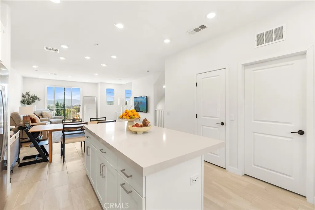 Photo #20: SW25181473 Listing: Photo #20