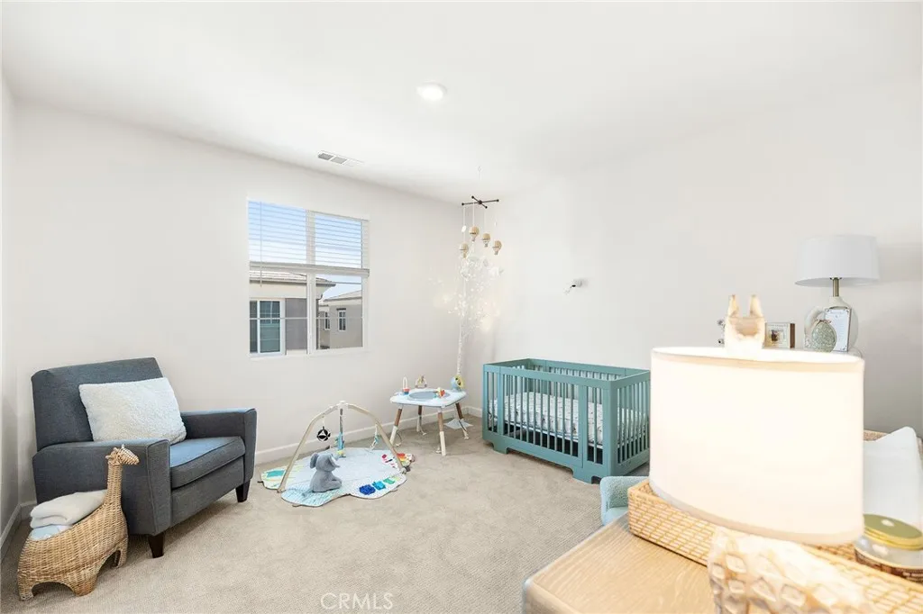 https://cdn.realtyfeed.com/cdn/127/306516311/9a7c187912094cc36221f7053c16bea5.webp