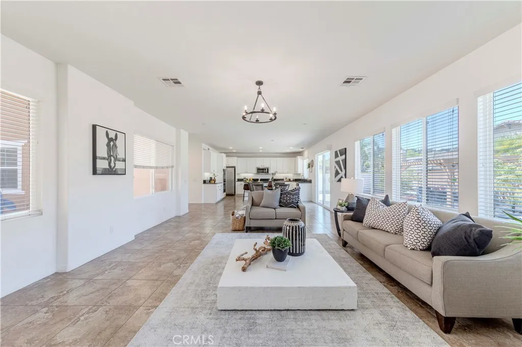 https://cdn.realtyfeed.com/cdn/127/306516488/eee05d0c1e4ef8366d820945da509956.webp