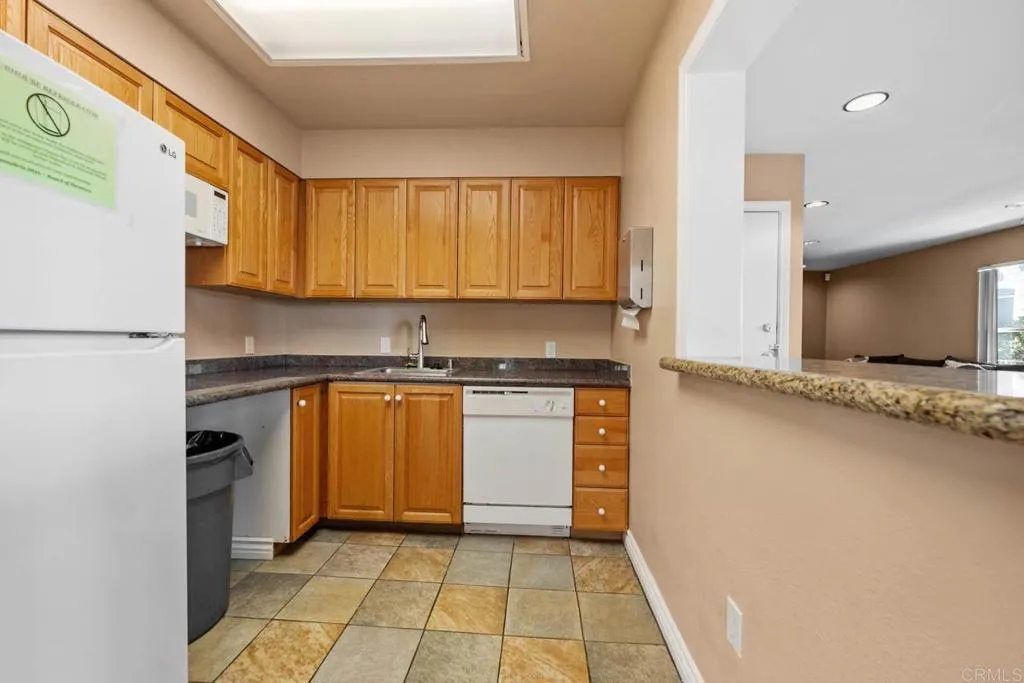Photo #25: PTP2506116 Listing: Photo #25