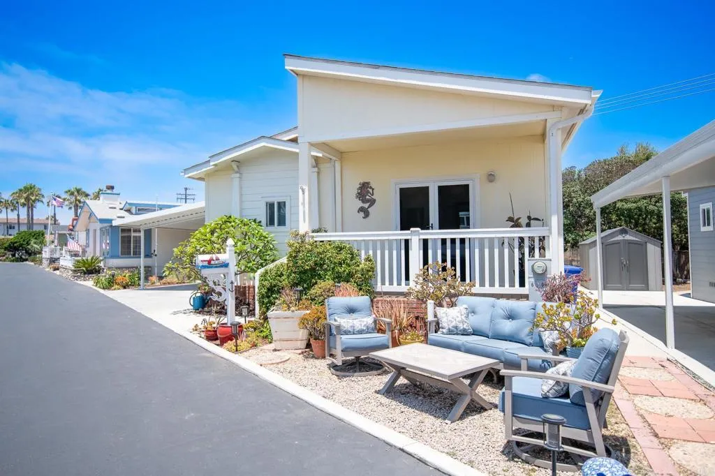 https://cdn.realtyfeed.com/cdn/127/306516573/92bd05c68b7c81af0a2d31928d2642a8.webp