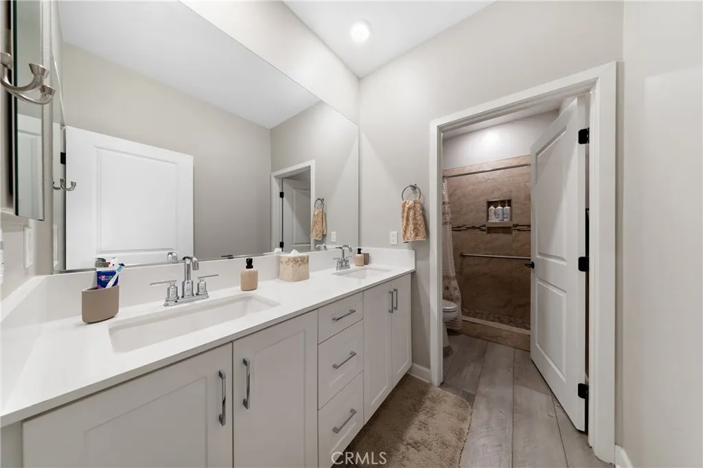 Photo #24: SW25181567 Listing: Photo #24