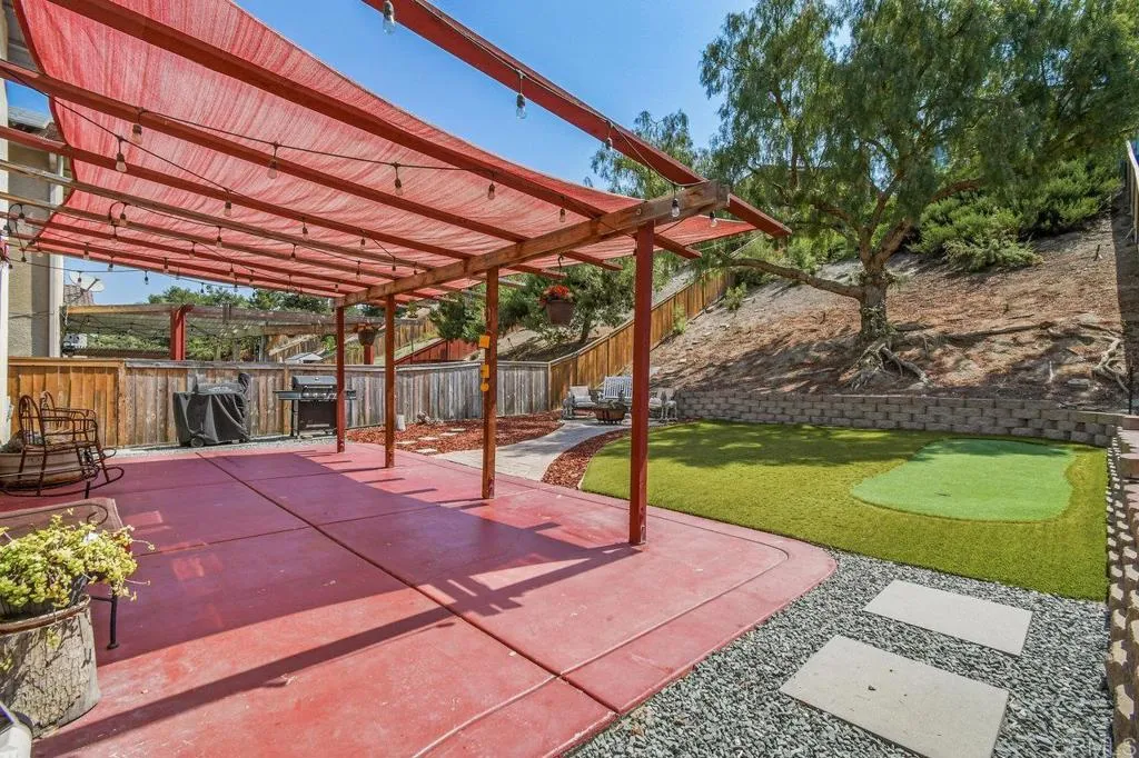 https://cdn.realtyfeed.com/cdn/127/306516585/8866b49c224db872d113bf95a91a3d71.webp