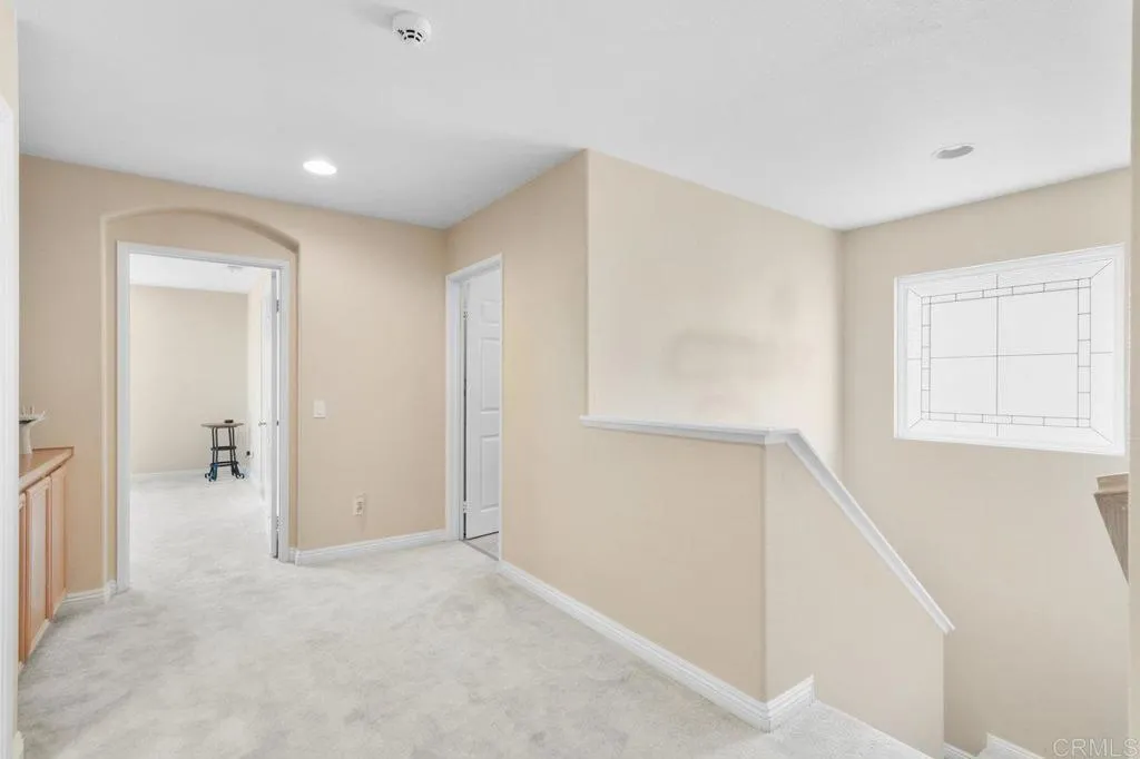 https://cdn.realtyfeed.com/cdn/127/306516585/b08a23bea1326a91e8d6080cb890bde1.webp