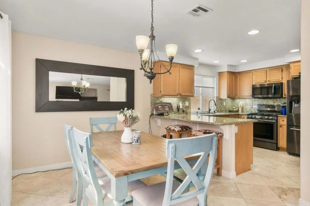 https://cdn.realtyfeed.com/cdn/127/306516585/fa0a16aab7f3f3df7809913edacd4377.webp