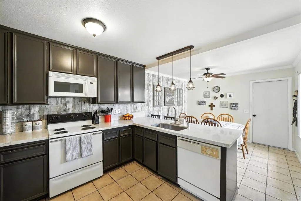 Photo #12: PTP2506119 Listing: Photo #12