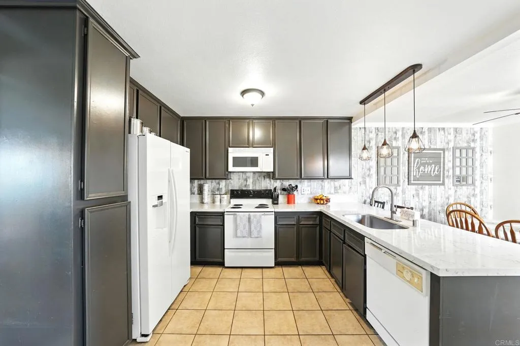 Photo #10: PTP2506119 Listing: Photo #10
