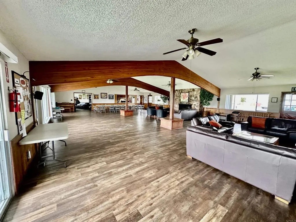 https://cdn.realtyfeed.com/cdn/127/306516682/25777192a41f9905a5648717f221574a.webp