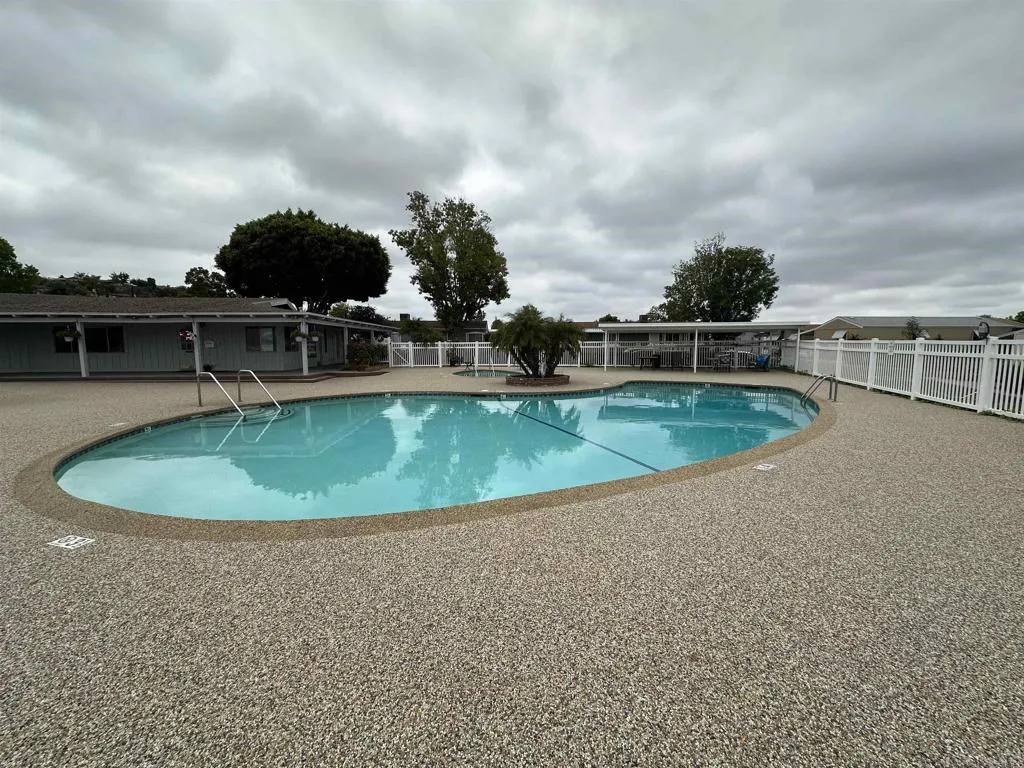 https://cdn.realtyfeed.com/cdn/127/306516682/325fcd22aada37456f39e9323e2171b8.webp