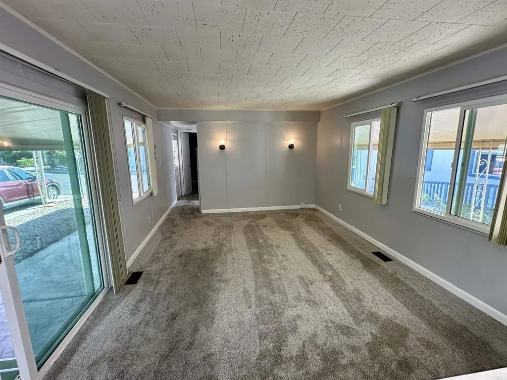 https://cdn.realtyfeed.com/cdn/127/306516682/50266c70bf6c2420c4178a9989f513ce.webp
