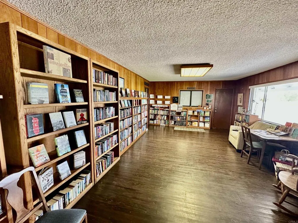 https://cdn.realtyfeed.com/cdn/127/306516682/86aa3eb2dddd52d5fd56c3228509ac8a.webp