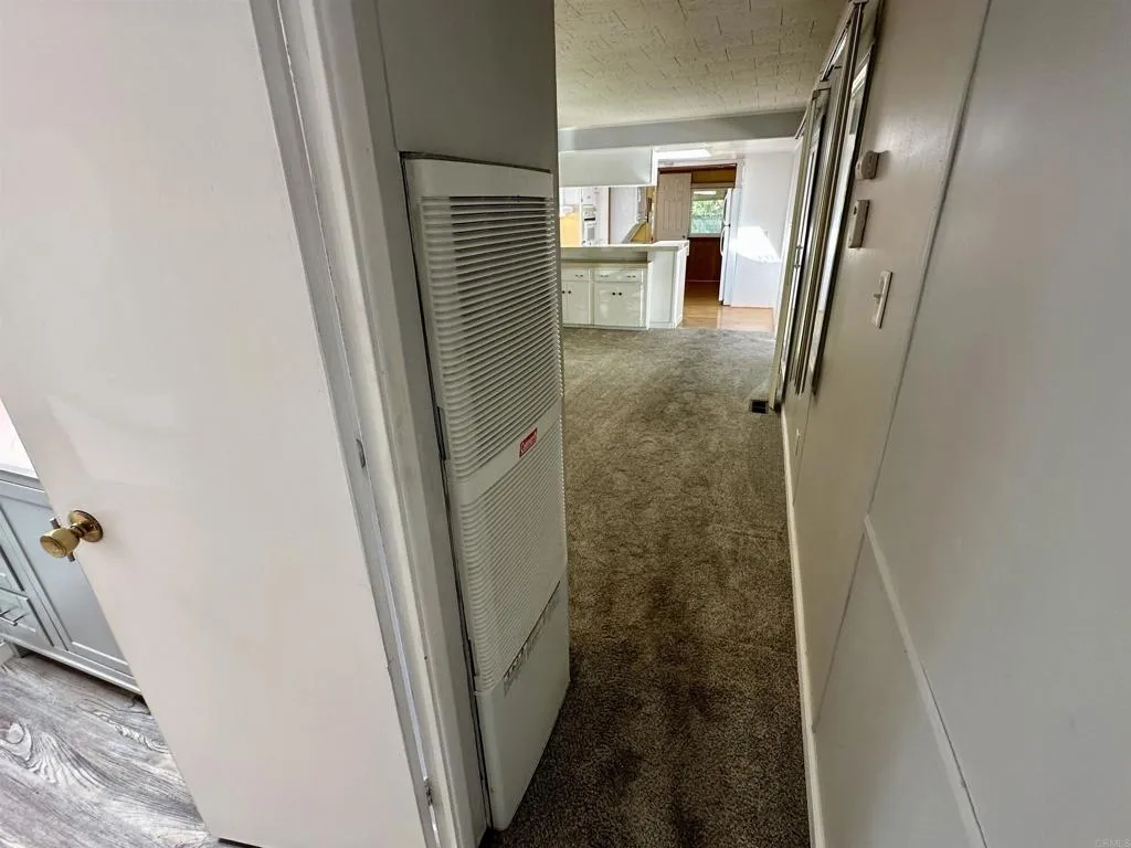 https://cdn.realtyfeed.com/cdn/127/306516682/9562ae2c8a4adc47f8a3883d9c1bd0d5.webp