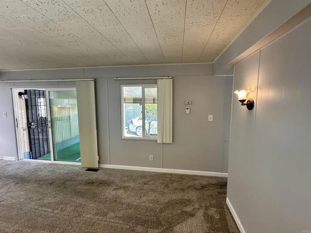 https://cdn.realtyfeed.com/cdn/127/306516682/ecd80204ca40c0b2405e69784920791f.webp