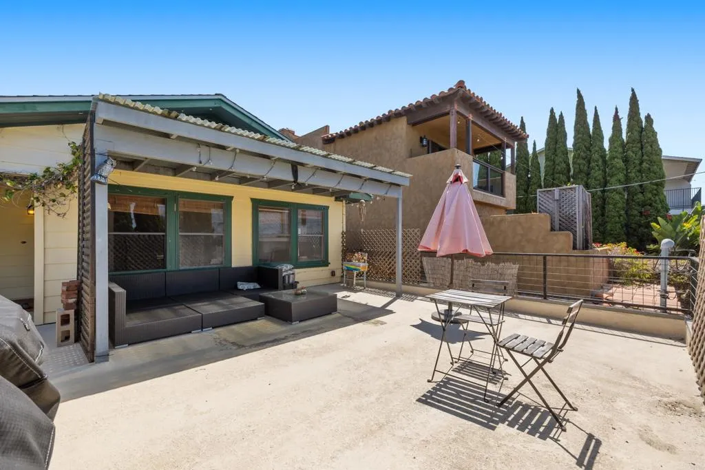 https://cdn.realtyfeed.com/cdn/127/306516712/6db106c3a1967c01a51278feb27a60b9.webp
