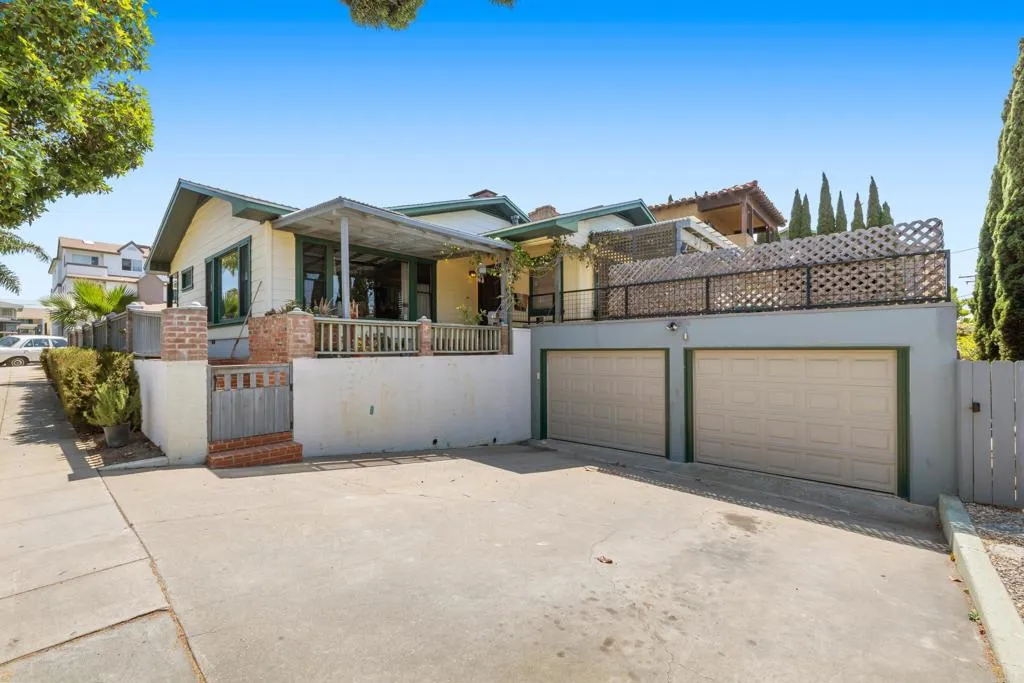 https://cdn.realtyfeed.com/cdn/127/306516712/b08556da060dd278264c8647cac9d726.webp