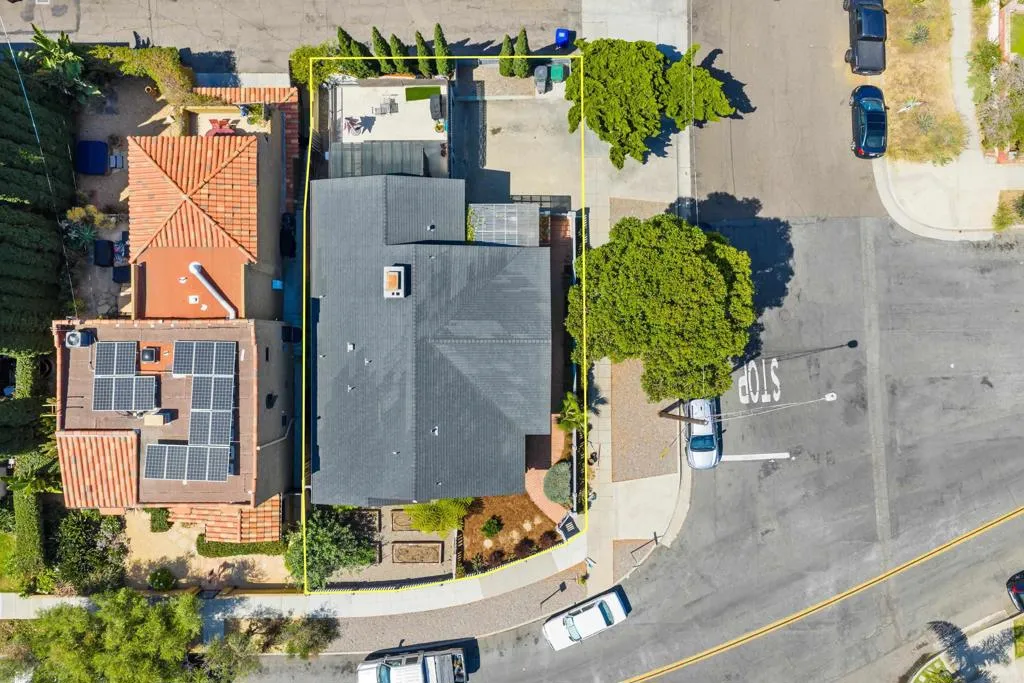 https://cdn.realtyfeed.com/cdn/127/306516712/d1be5385f51da2b75901df3593719b30.webp