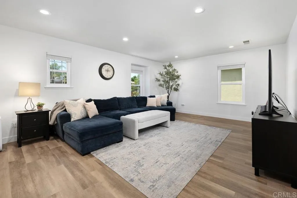 https://cdn.realtyfeed.com/cdn/127/306516826/0ff0a7c6afbd83c0d862b28c36a472b3.webp