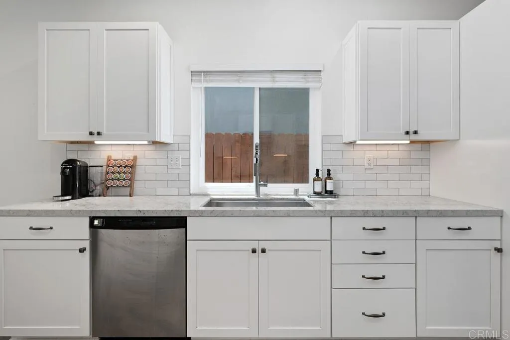 https://cdn.realtyfeed.com/cdn/127/306516826/624b206dd45811b45a0a2c16a5fd6914.webp