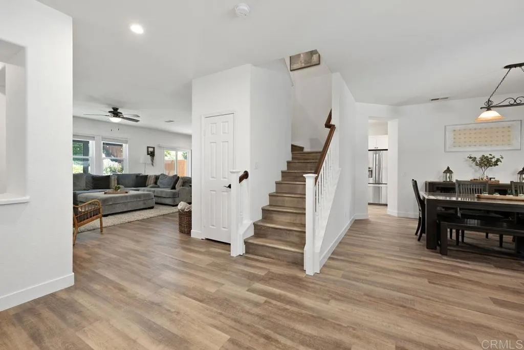 https://cdn.realtyfeed.com/cdn/127/306516826/911088f2cffeb6d1a2928a5a596b47d7.webp