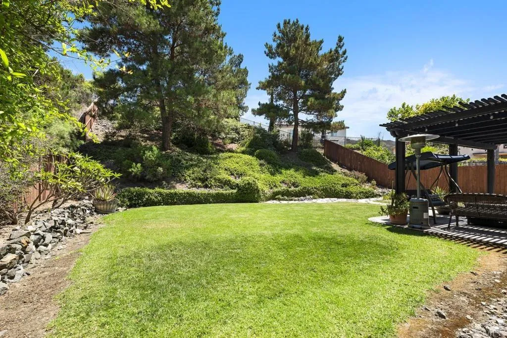 https://cdn.realtyfeed.com/cdn/127/306516826/b9ba7b85c2410dde6a951e98268e82c8.webp
