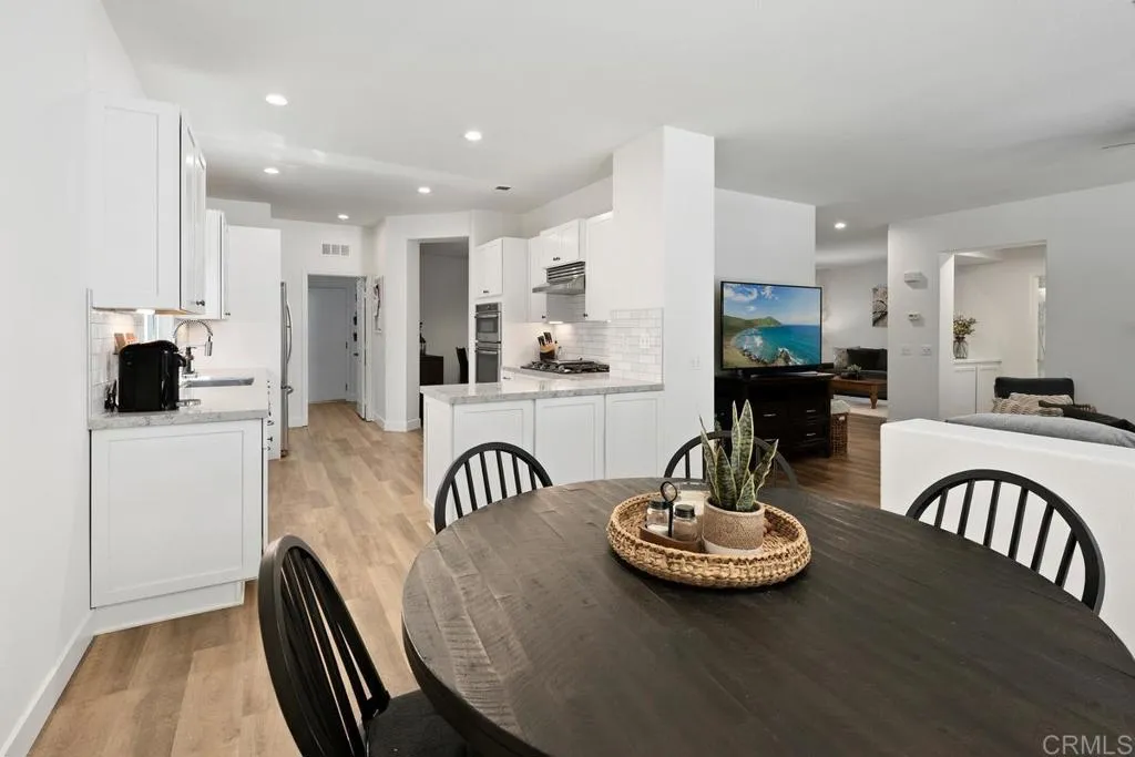 https://cdn.realtyfeed.com/cdn/127/306516826/c01a648de12ce3a087a14f331c880e61.webp