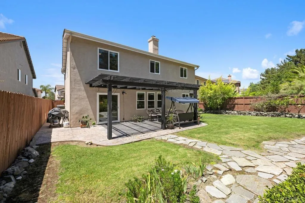 https://cdn.realtyfeed.com/cdn/127/306516826/e619d8cd67c960ecec69c879ea126395.webp