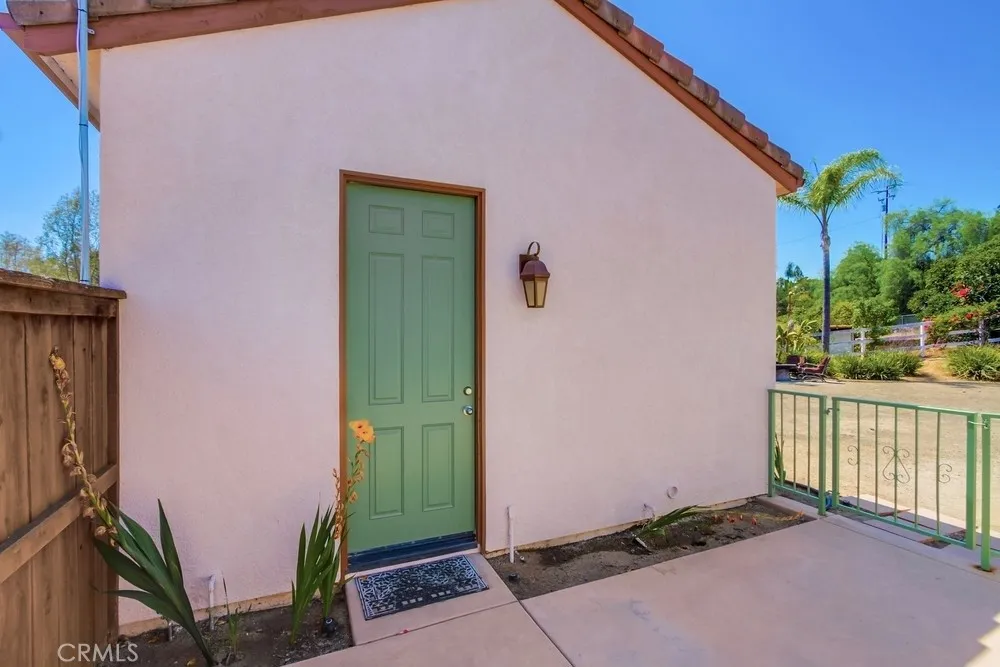 https://cdn.realtyfeed.com/cdn/127/306516925/28640a6237c3ecd18260b09ada5b70d5.webp
