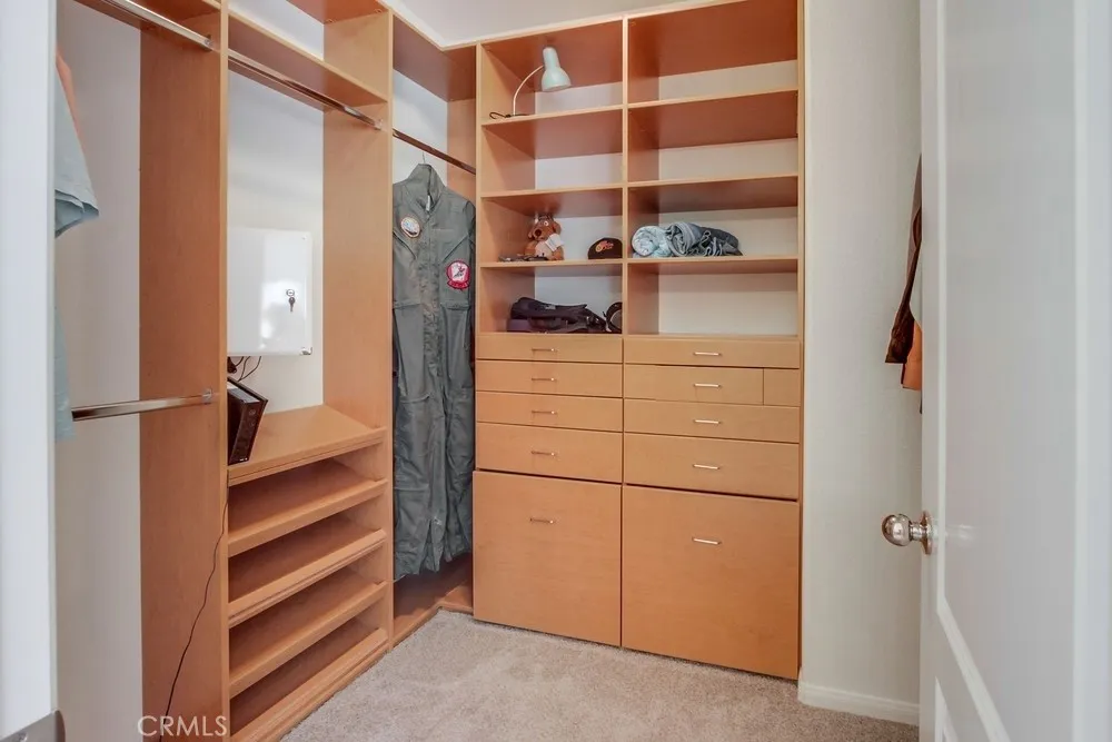https://cdn.realtyfeed.com/cdn/127/306516925/311e93e2465514f1e4f4541d4286354d.webp