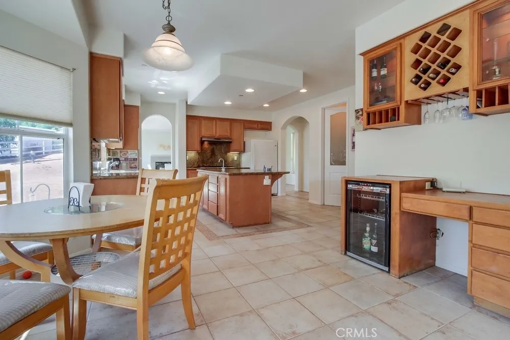 https://cdn.realtyfeed.com/cdn/127/306516925/404b2c9a712c5c5b42b5bceac9f056a6.webp
