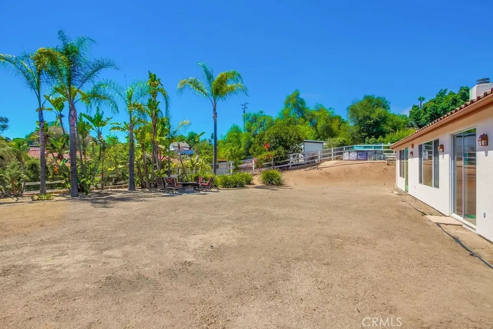 https://cdn.realtyfeed.com/cdn/127/306516925/499063942cf2f1d06814571a2e639de9.webp