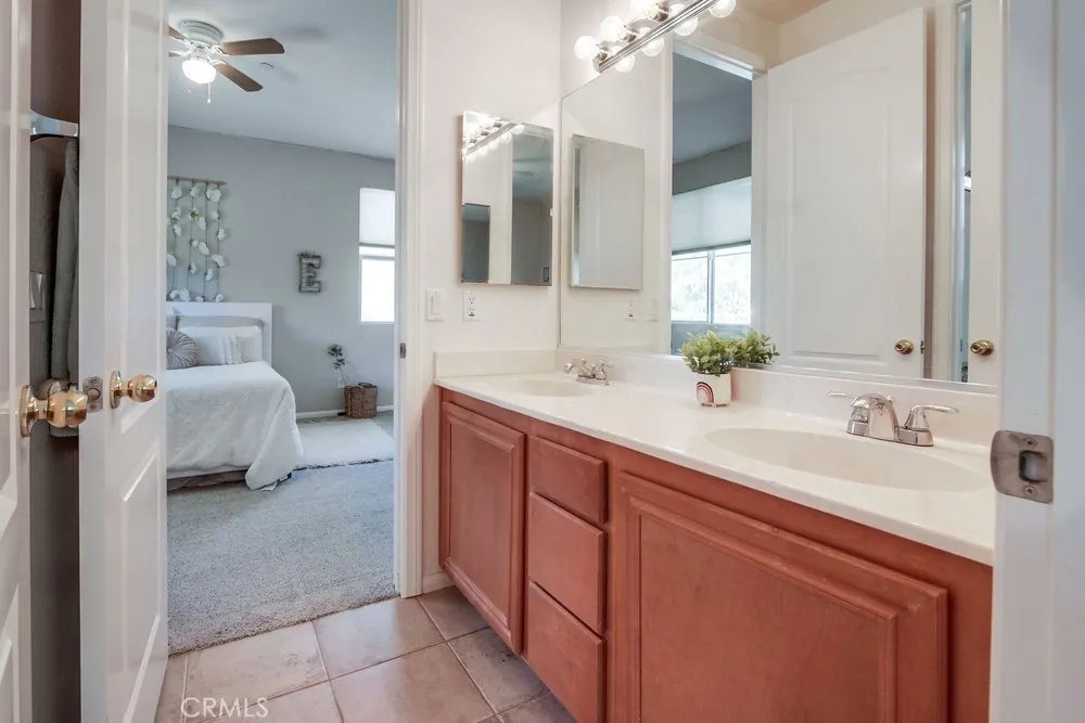 https://cdn.realtyfeed.com/cdn/127/306516925/8ac360b733126c0e30f39f8b55d17c61.webp