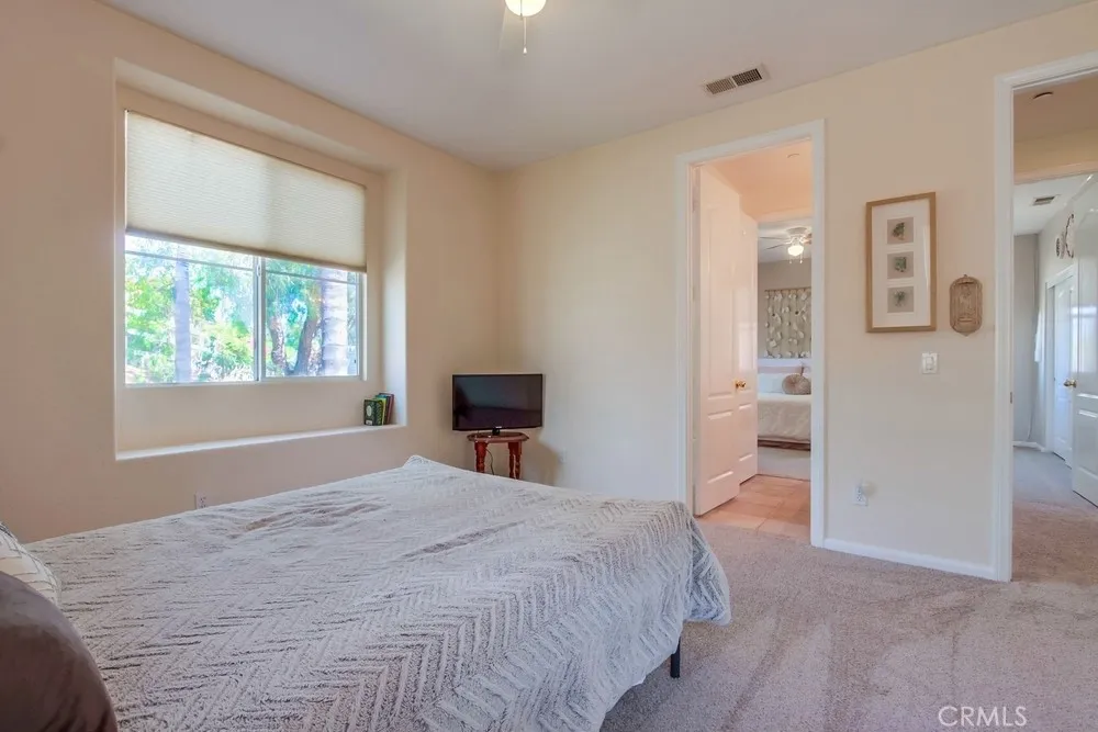 https://cdn.realtyfeed.com/cdn/127/306516925/c69634b92c3d401532e71c91d4b44799.webp