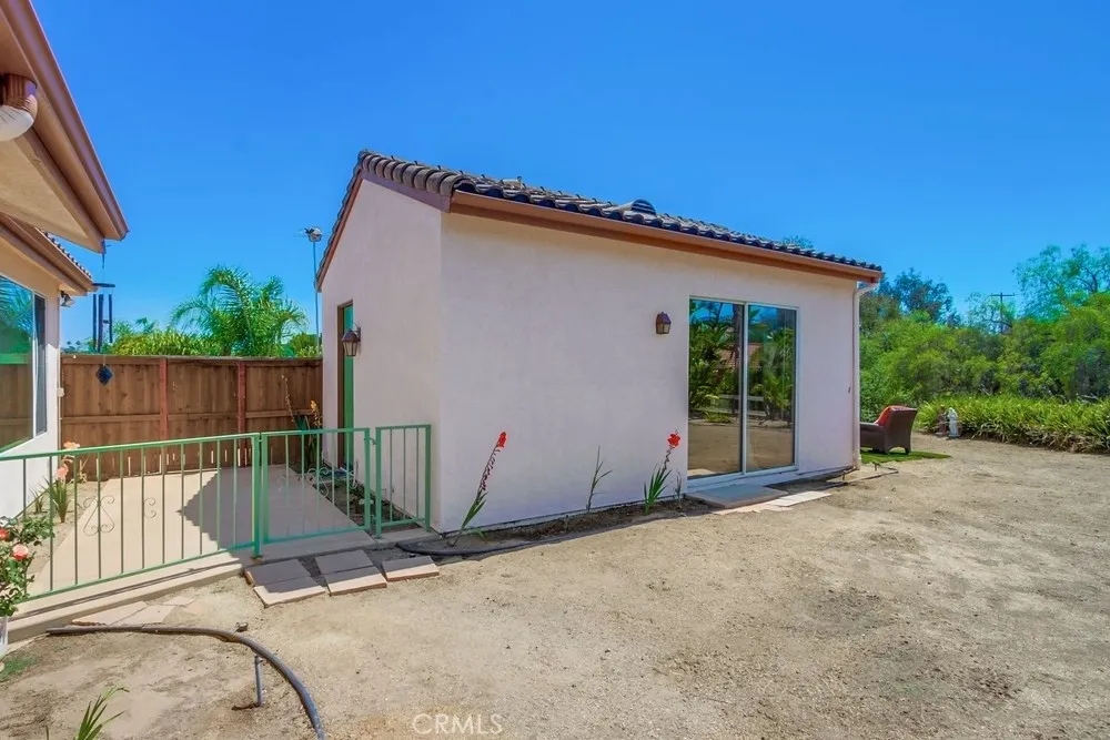 https://cdn.realtyfeed.com/cdn/127/306516925/ccb2d8a42c890e017a2c6555cebdd8eb.webp