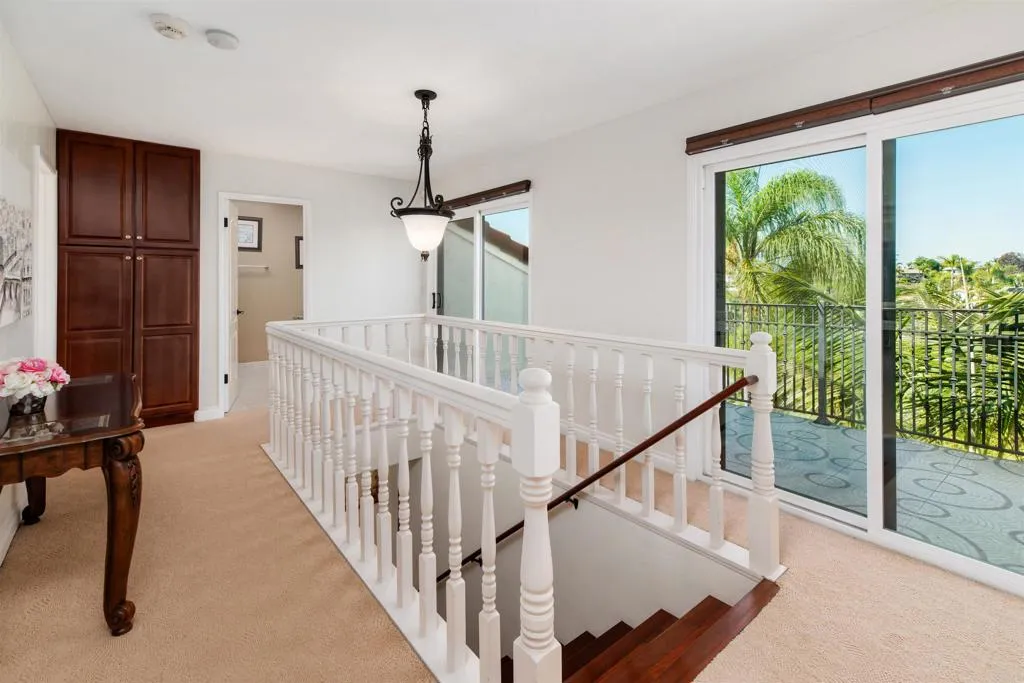 https://cdn.realtyfeed.com/cdn/127/306516928/1a6fe232ae868cf3be9a1d15cf33a8ef.webp