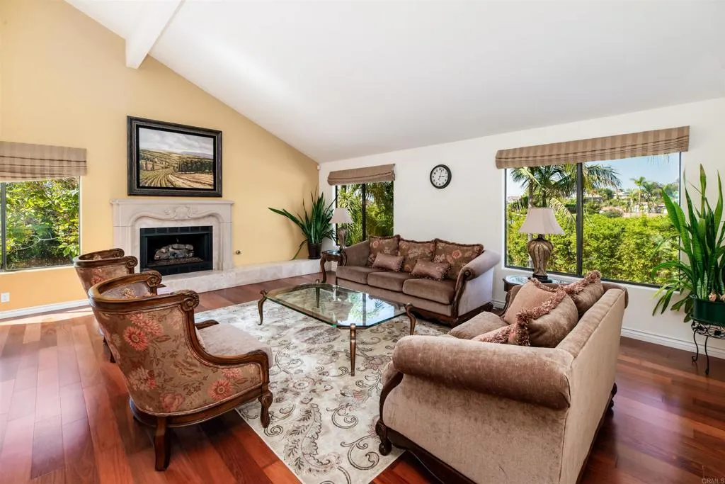 https://cdn.realtyfeed.com/cdn/127/306516928/2d01ffb126256a2d142313f8f8cad66f.webp