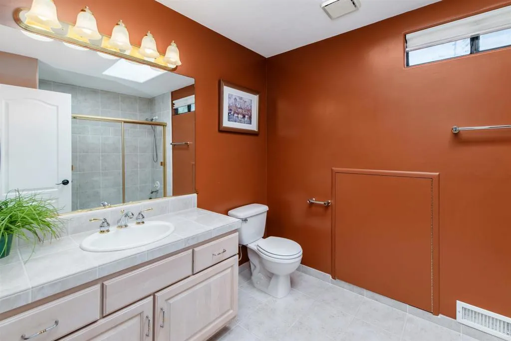 https://cdn.realtyfeed.com/cdn/127/306516928/442d47d03be32d58c5fec76d76834eaa.webp