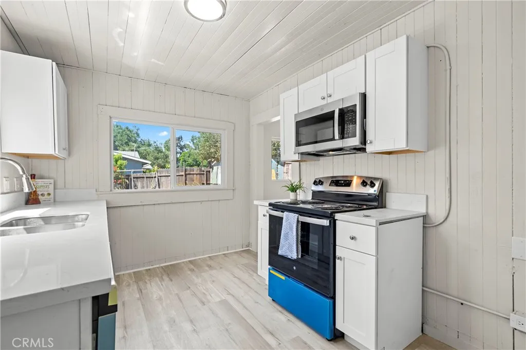 https://cdn.realtyfeed.com/cdn/127/306516940/74210d20121ff8ddc999663c8a6ebdf5.webp