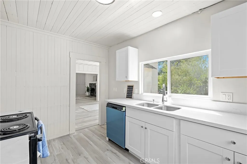 https://cdn.realtyfeed.com/cdn/127/306516940/c0c5cc00d8f0773babf8eba87a1907df.webp