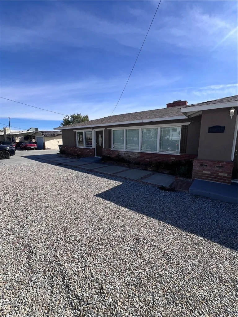 18639 Orange Street, Bloomington, CA 92316 - Photo 4 of 18, Bloomington, CA