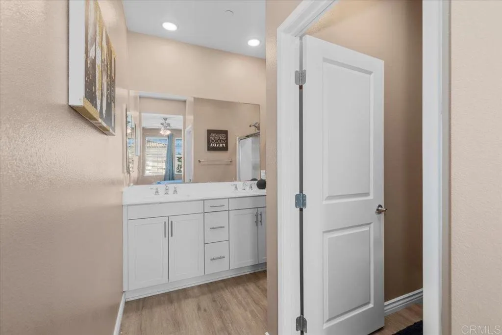 Photo #32: PTP2506129 Listing: Photo #32