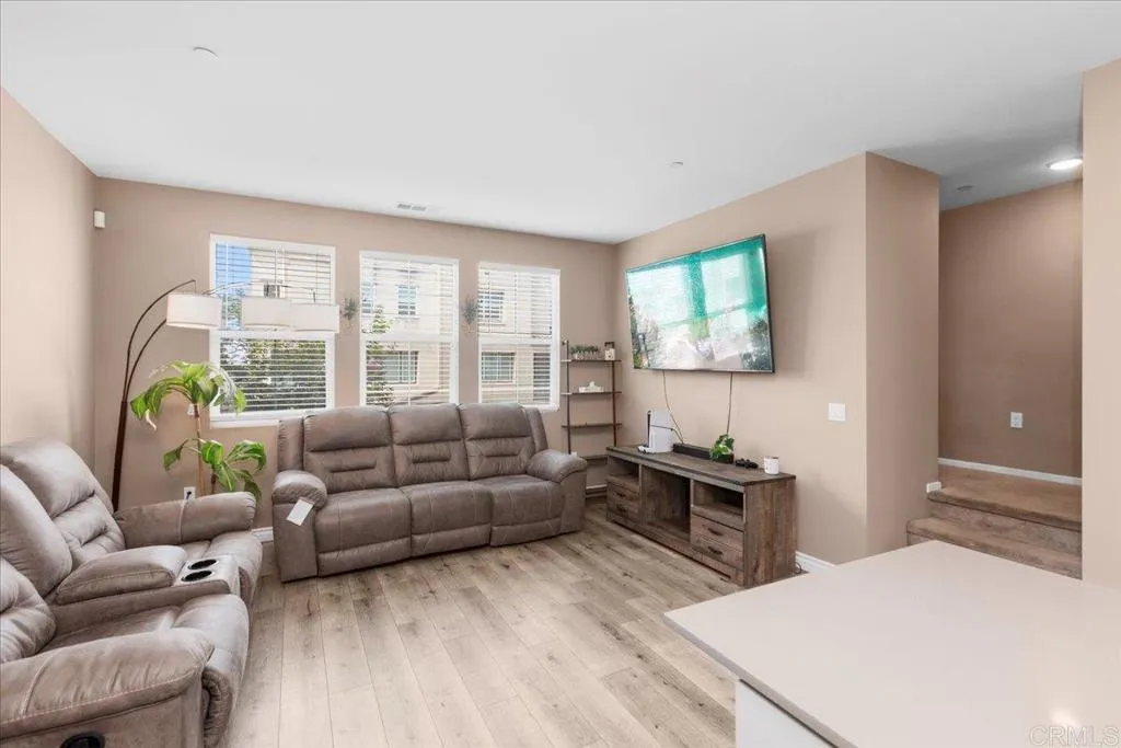 Photo #3: PTP2506129 Listing 