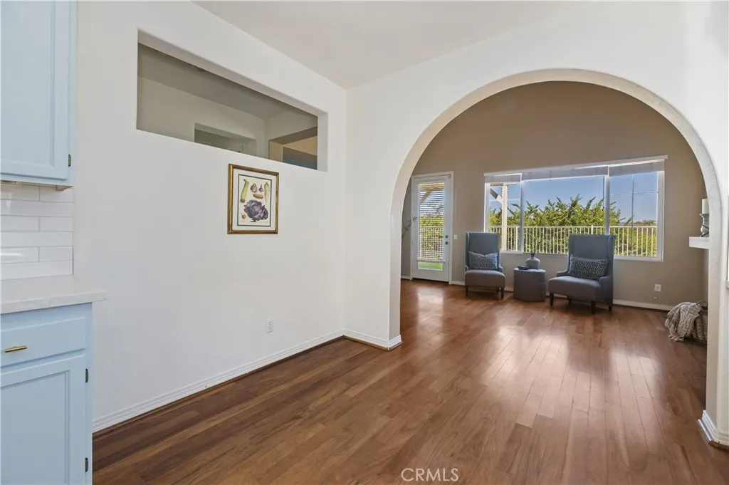 https://cdn.realtyfeed.com/cdn/127/306516997/652484524a2832604971bcc03c89f1c3.webp