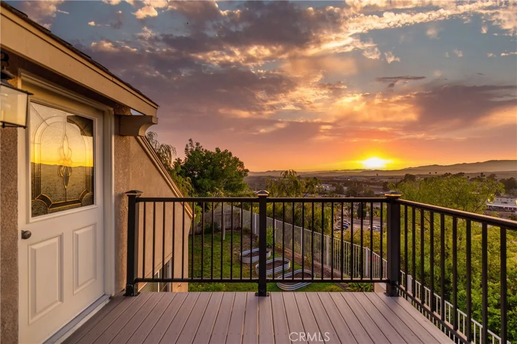 https://cdn.realtyfeed.com/cdn/127/306516997/a7ecf3574649c51f643de5475821254c.webp