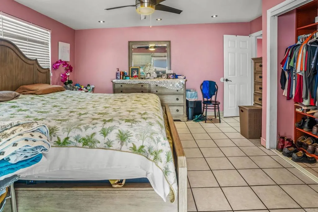 https://cdn.realtyfeed.com/cdn/127/306517094/8f9ed9c44b5b664918fb020d3bfe5255.webp