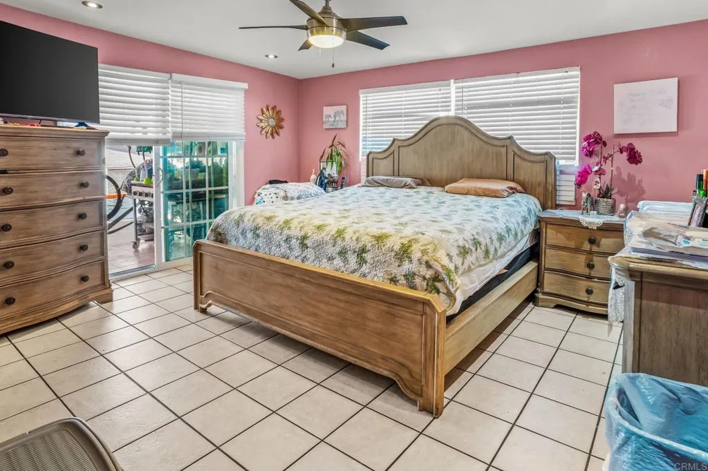 https://cdn.realtyfeed.com/cdn/127/306517094/cfffd4bed4bc7659f41bcab4b68be692.webp