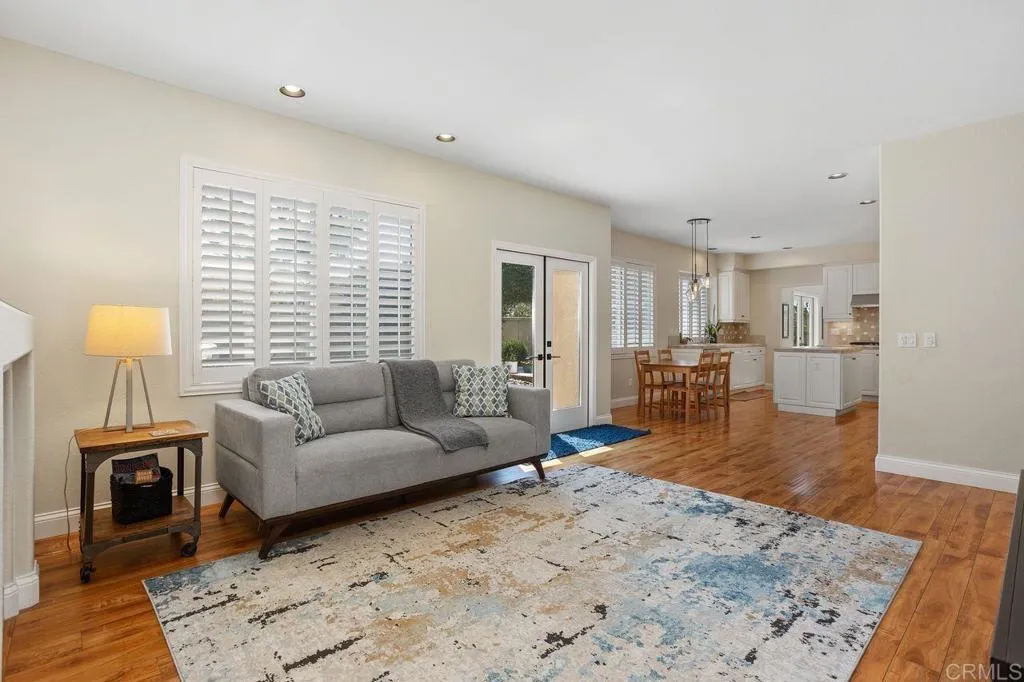 https://cdn.realtyfeed.com/cdn/127/306517117/3e146b6dc2718bae8b08868cb4605447.webp
